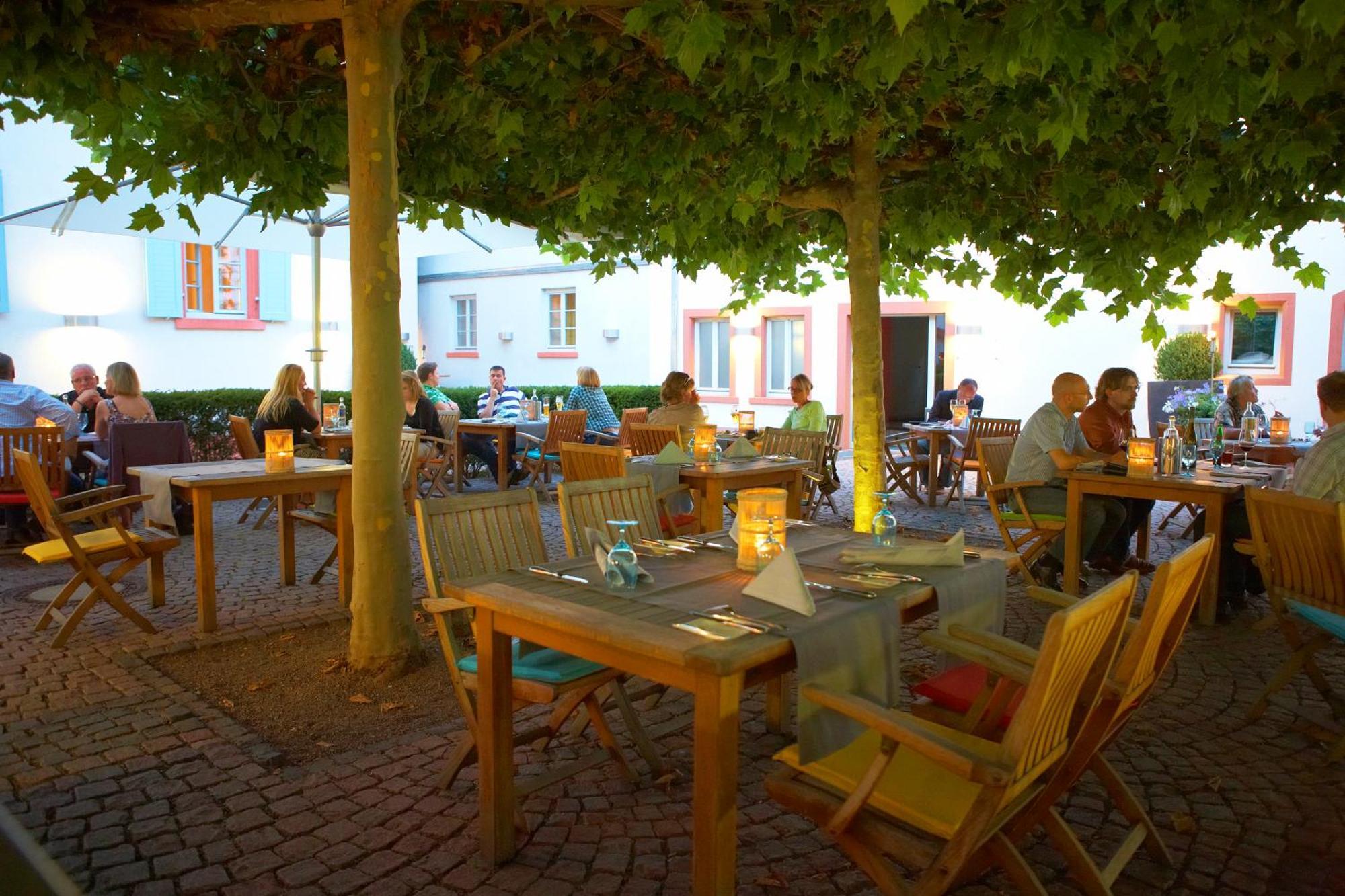 Landhotel Zum Schwanen Mit Restaurant Mona Liza Osthofen Exteriér fotografie