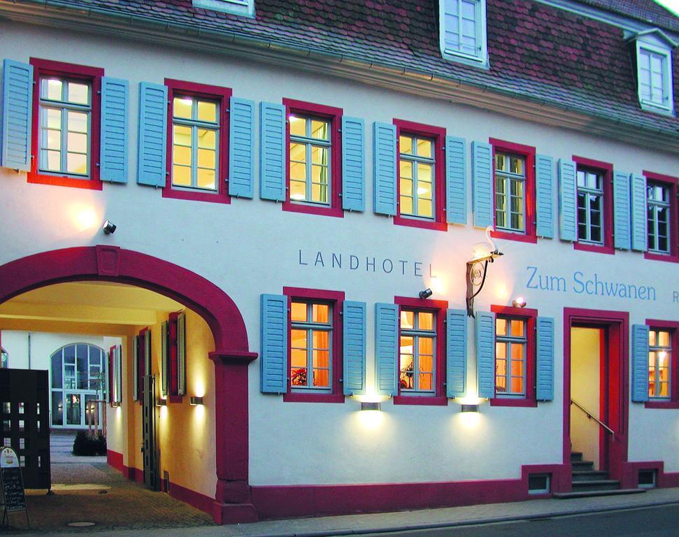 Landhotel Zum Schwanen Mit Restaurant Mona Liza Osthofen Exteriér fotografie